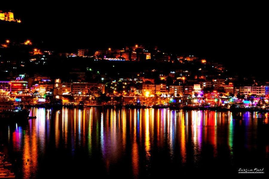 Beautiful Sultan House At Cleopatra Beach 1 With Umbrellas, Balcony, Barbecue, Private 100Mbps Wifi, Smart Tv, Table Games, Vip Trans-Fer - Beautiful Apartmenthouse Alanya Eksteriør bilde