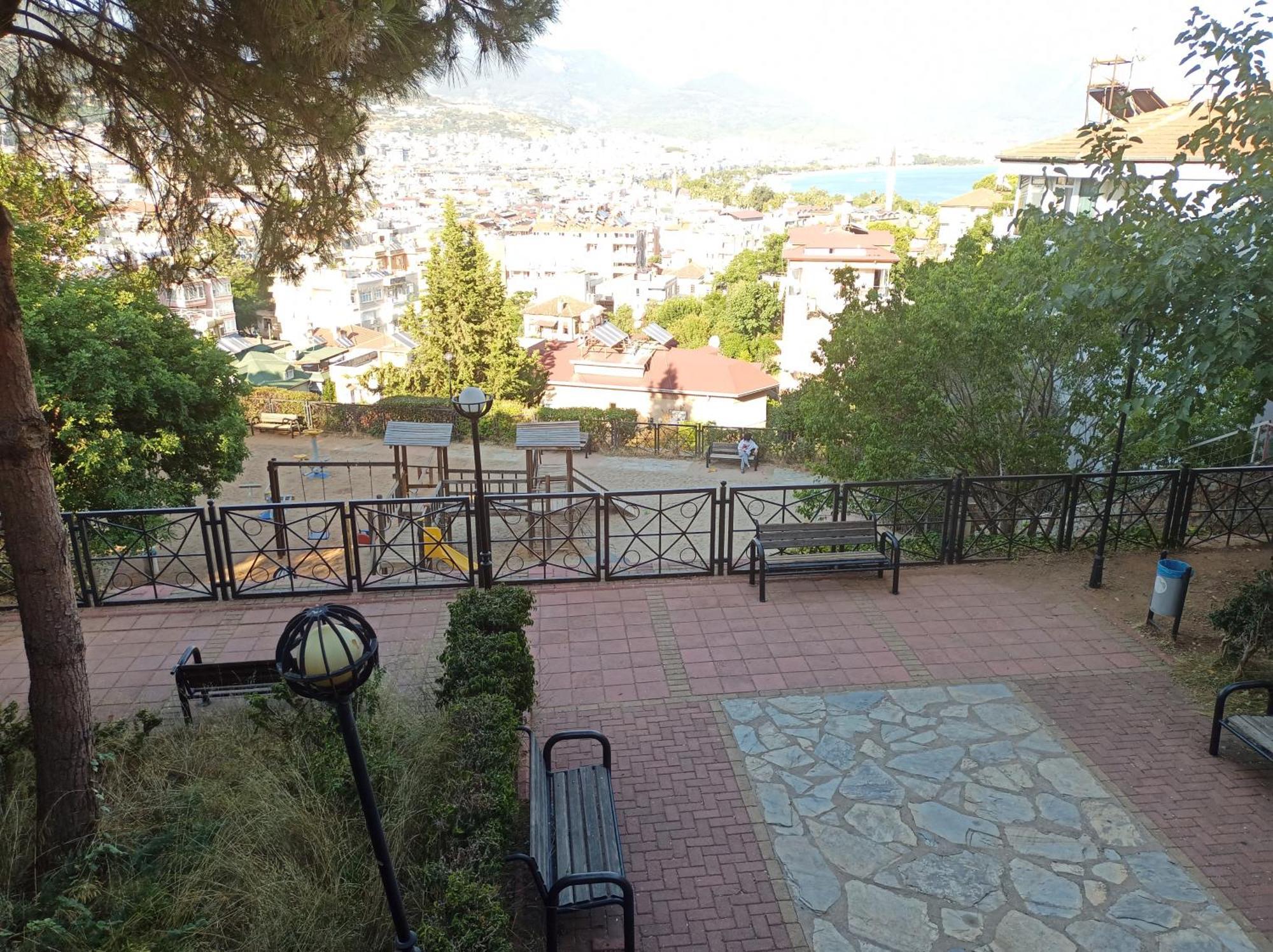 Beautiful Sultan House At Cleopatra Beach 1 With Umbrellas, Balcony, Barbecue, Private 100Mbps Wifi, Smart Tv, Table Games, Vip Trans-Fer - Beautiful Apartmenthouse Alanya Eksteriør bilde